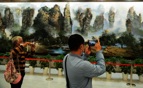 世界面積最大砂石畫(huà) 十一 亮相張家界武陵源景區(qū)